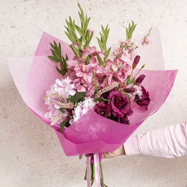 Nonwoven Wrap Sheets NOVA Hot Pink (50x70cm) Pack 50