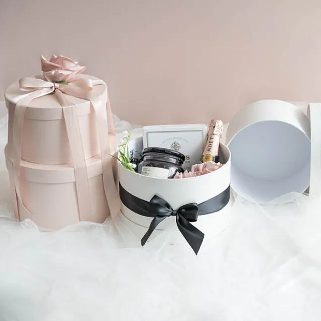 Gift Flower Box Ribbed Round Warm White Set 2 (24x14.5Hcm)