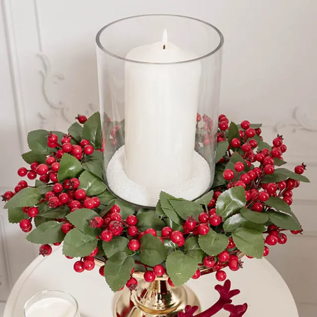 Lush Red Berry Wreath w Leaves Red (40cmD)