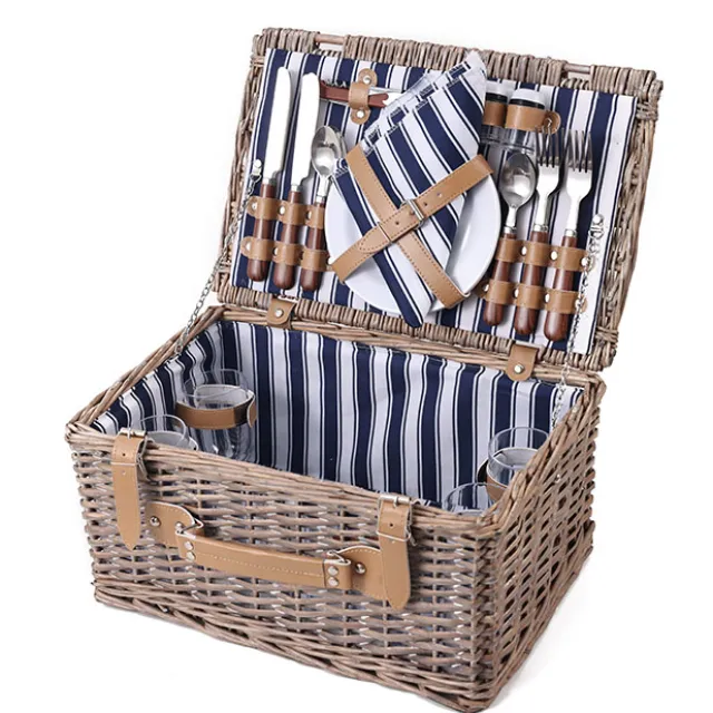 Classic 4 Person Picnic Basket Brown (42x28x20cmH)