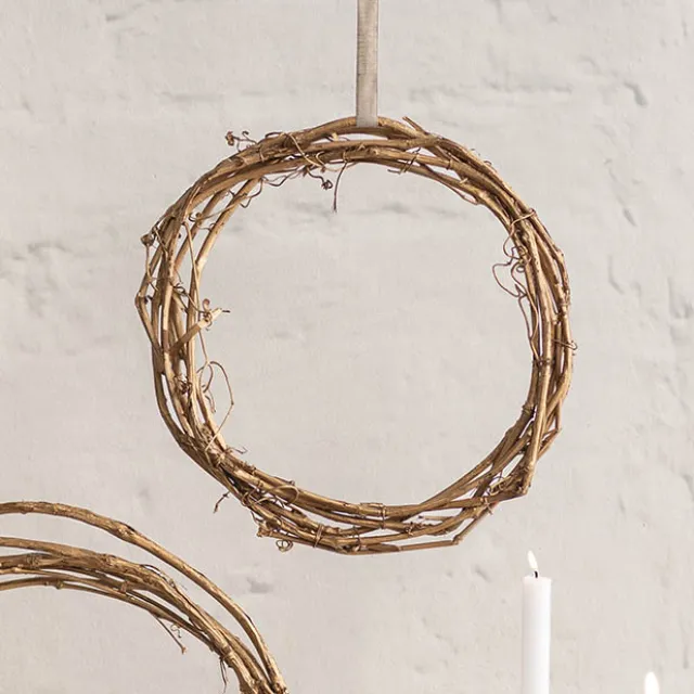Grapevine Rattan Wreath Round Gold (30cmD)