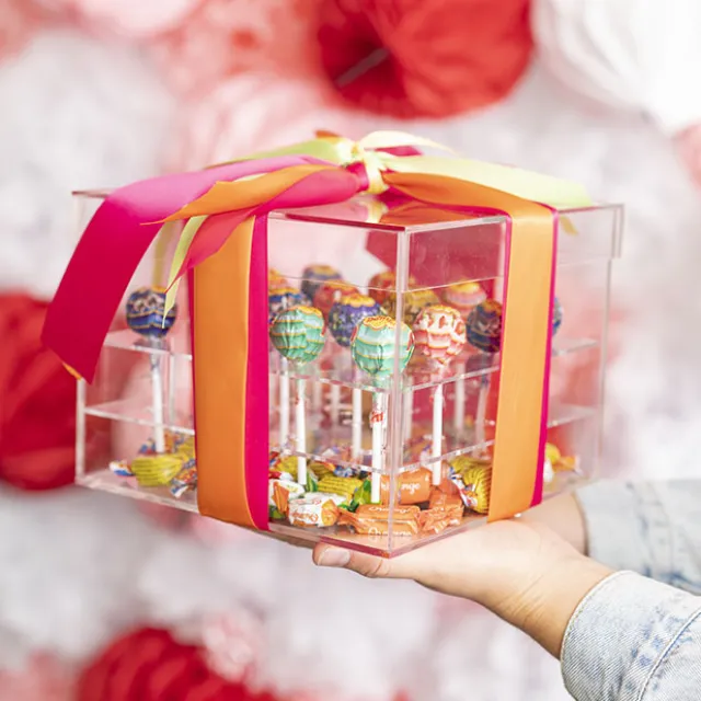 Acrylic 16 Rose Head Display Box with Lid (20x20x15cmH)