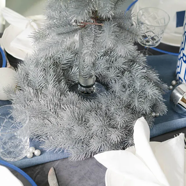 Traditional Pine Christmas Wreath Silver (38cmD)